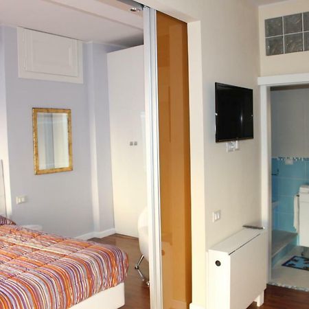 Domus Yenne Suites Cagliari Bagian luar foto