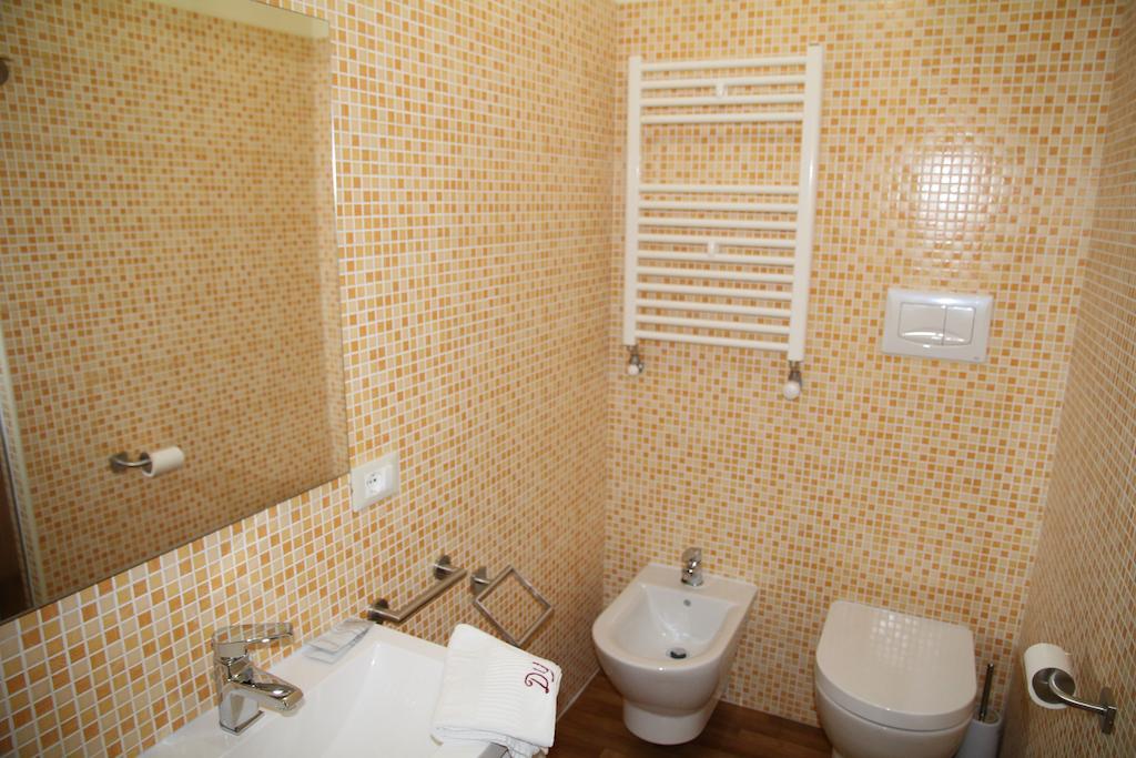 Domus Yenne Suites Cagliari Ruang foto