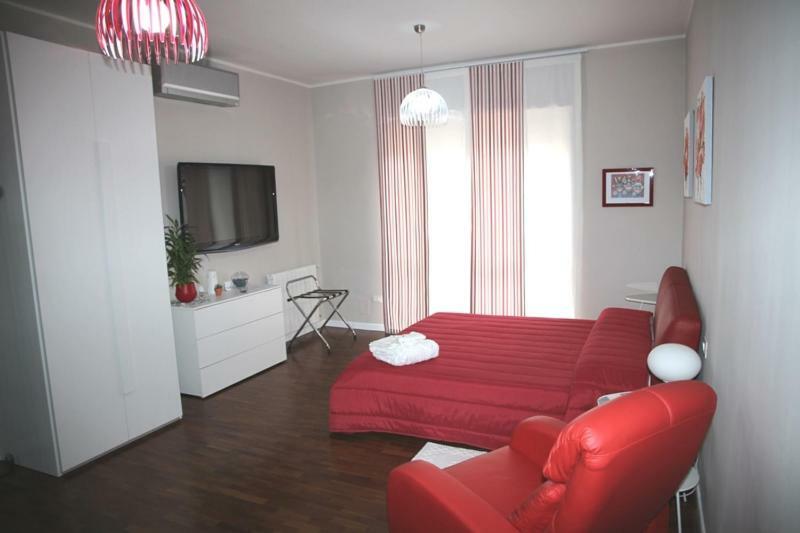Domus Yenne Suites Cagliari Bagian luar foto